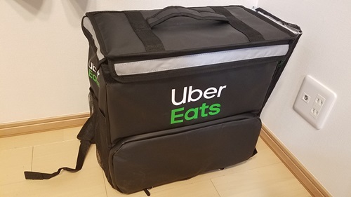 ウーバーイーツのバッグ